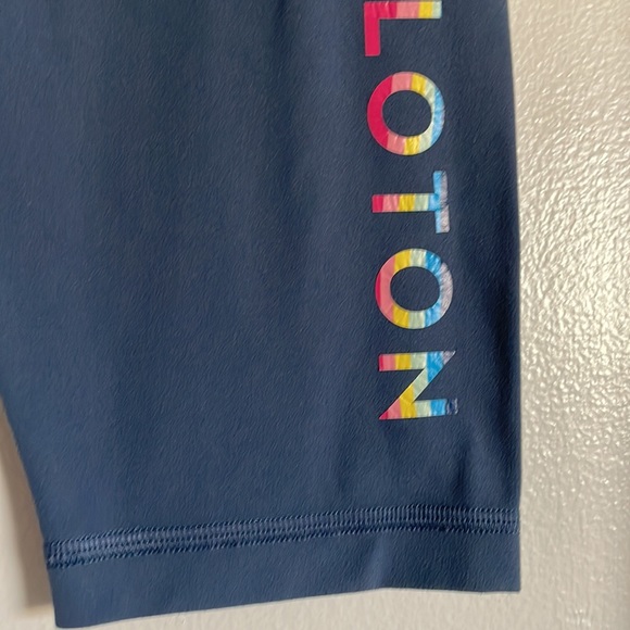 LULULEMON PELOTON WUNDER UNDER LEGGINGS. - Picture 9 of 15